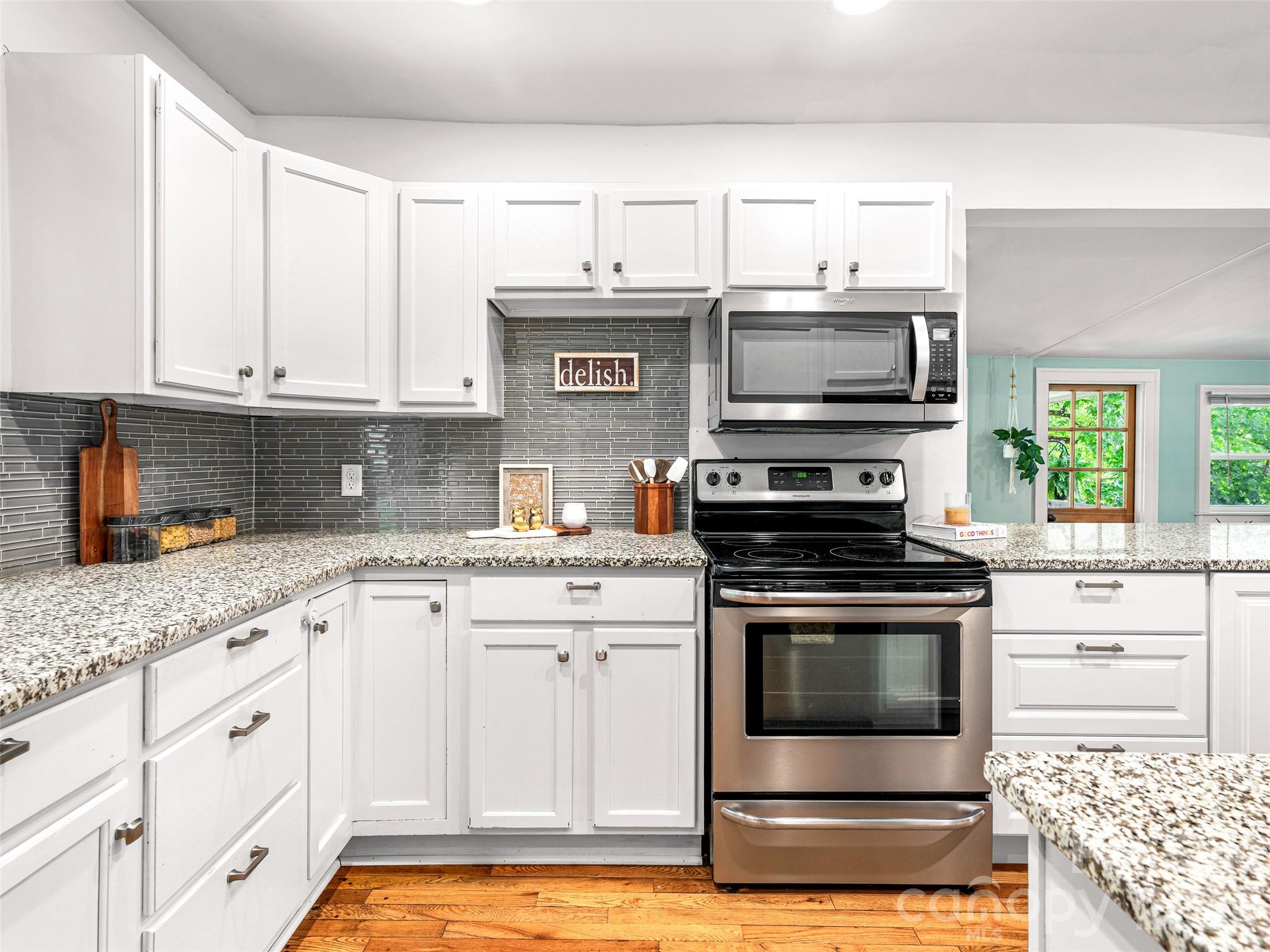 148 Sand Hill Road Asheville, NC 28806 - Photo 12 of 47