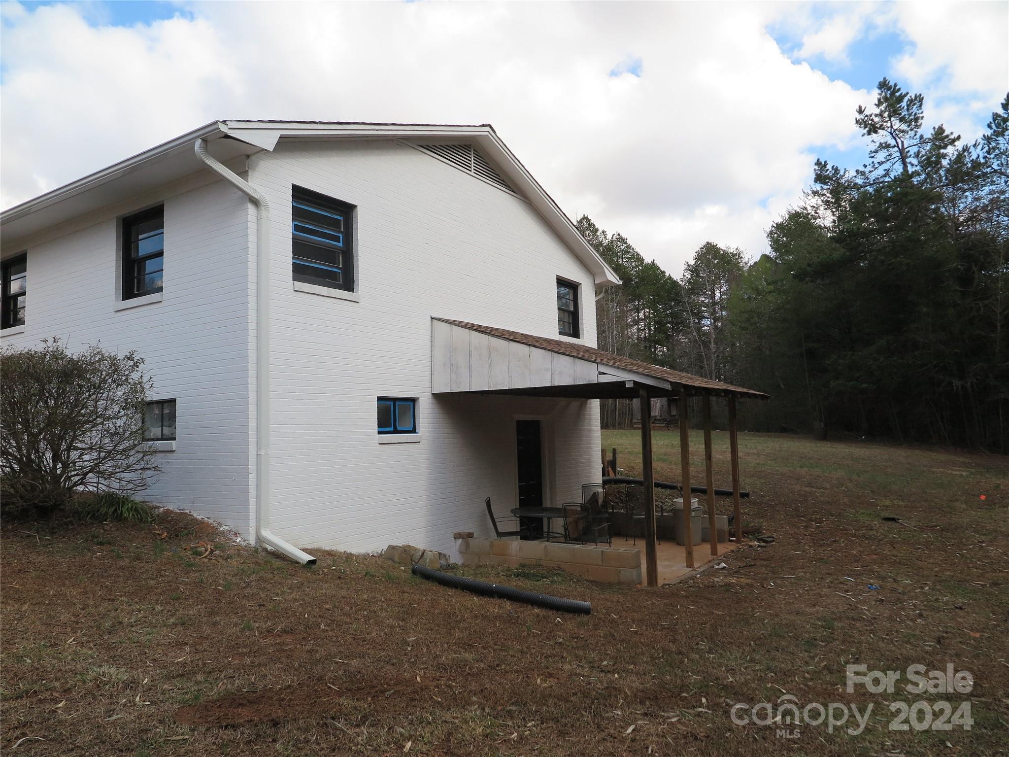 544 Loray Farm Road Dallas, NC 28034 - Photo 6 of 30