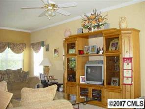 6423 Pence Grove Road Charlotte, NC 28215 - Photo 2 of 6 Gallery Image 2