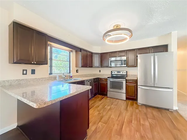 $299,900 | 3820 Southeast 33rd Avenue, Ocala, FL 34480