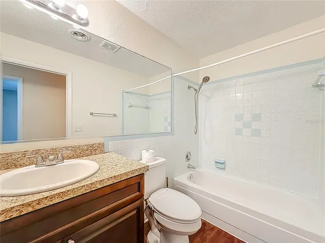 $299,900 | 3820 Southeast 33rd Avenue, Ocala, FL 34480