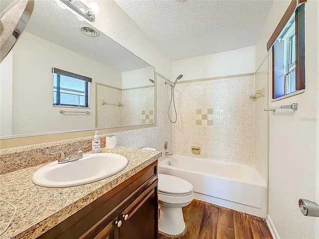 $299,900 | 3820 Southeast 33rd Avenue, Ocala, FL 34480