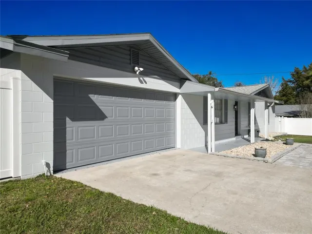 $299,900 | 3820 Southeast 33rd Avenue, Ocala, FL 34480