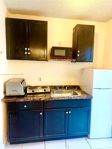 $1,100 | Royal Poinciana, Hollywood, FL 33020