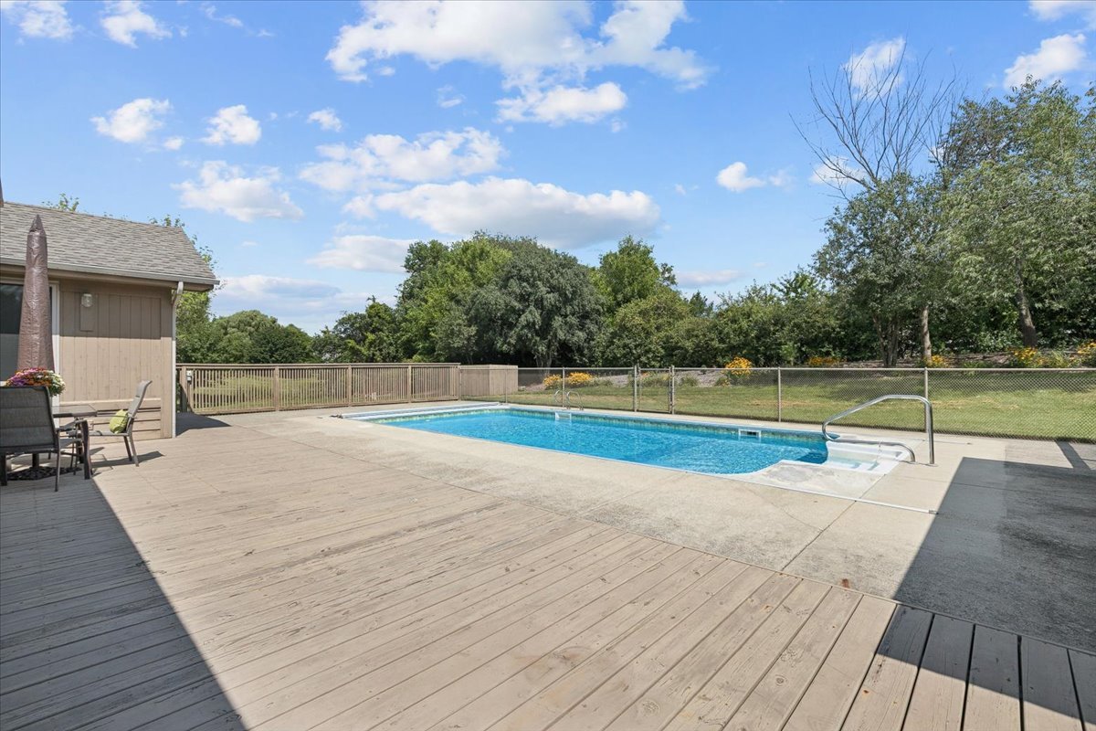 27175 North Gilmer Road Mundelein, IL 60060 - Photo 25 of 42 Gallery Image 25