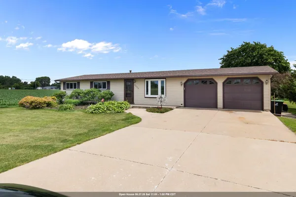 $229,900 | 4400 County Rd T, Oshkosh, WI 54904