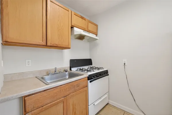 $799 | 7742 Park Pl Boulevard, Unit 4, Houston, TX 77087