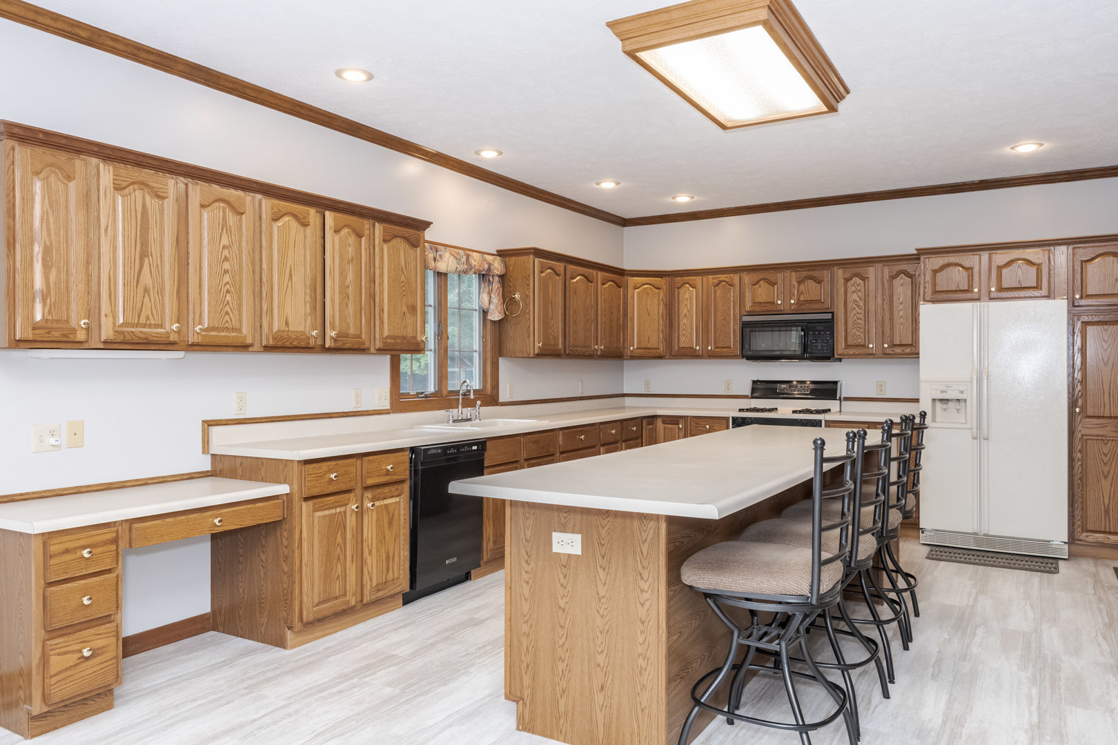 13877 Deer Ridge Road Bloomington, IL 61705 - Photo 13 of 43