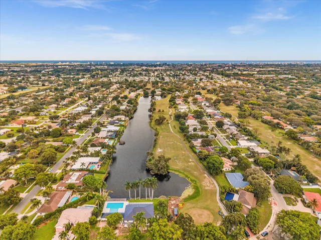 $679,000 | 3537 Lakeview Drive, Delray Beach, FL 33445