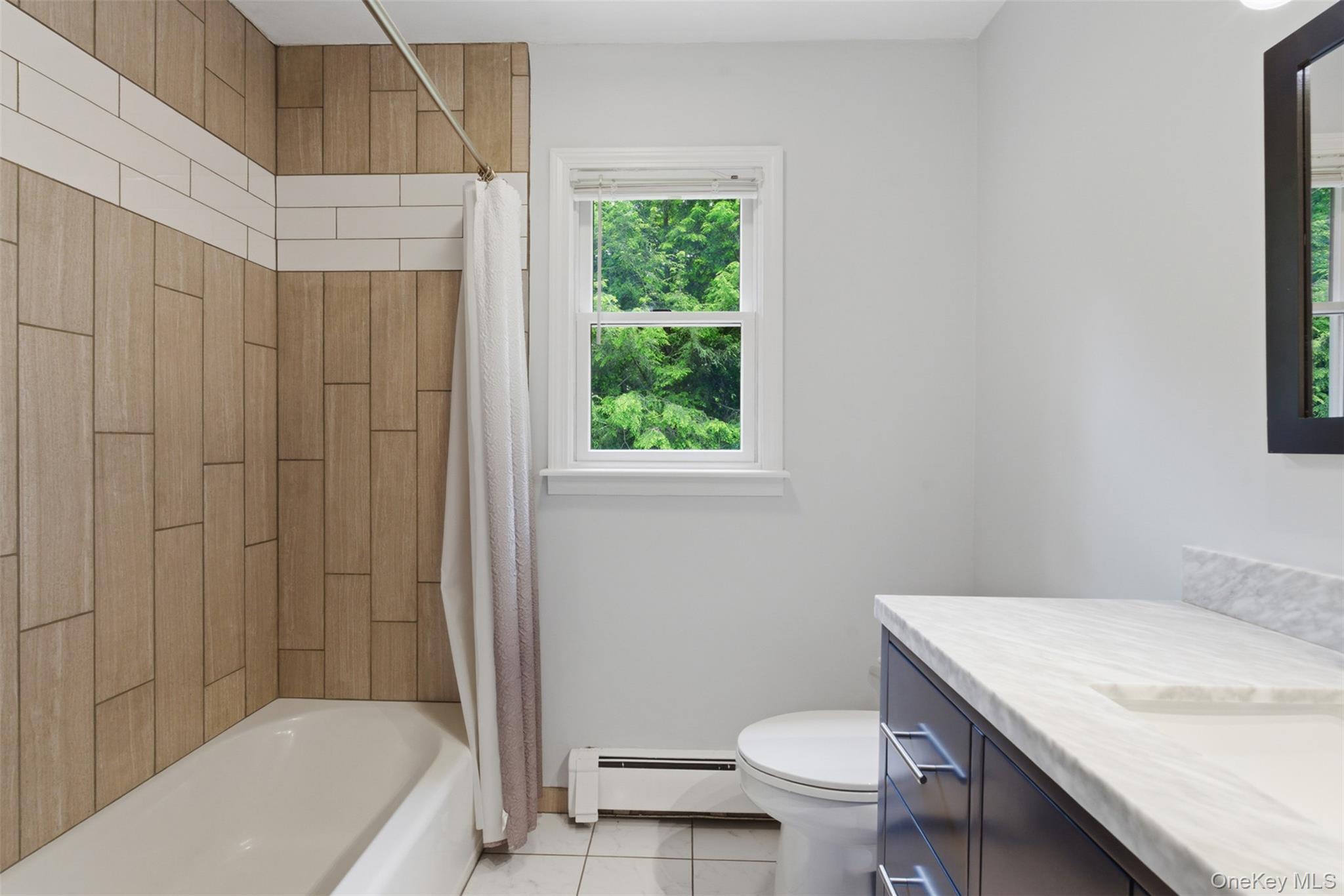 186 High Ridge Road Pound Ridge, NY 10576 - Photo 29 of 42 Hallway Full Bath