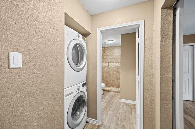 $1,500 | 39 Hideaway Drive, Friendswood, TX 77546