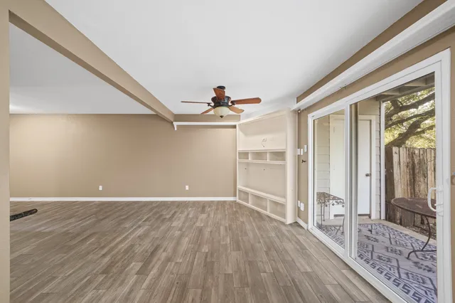 $1,500 | 39 Hideaway Drive, Friendswood, TX 77546