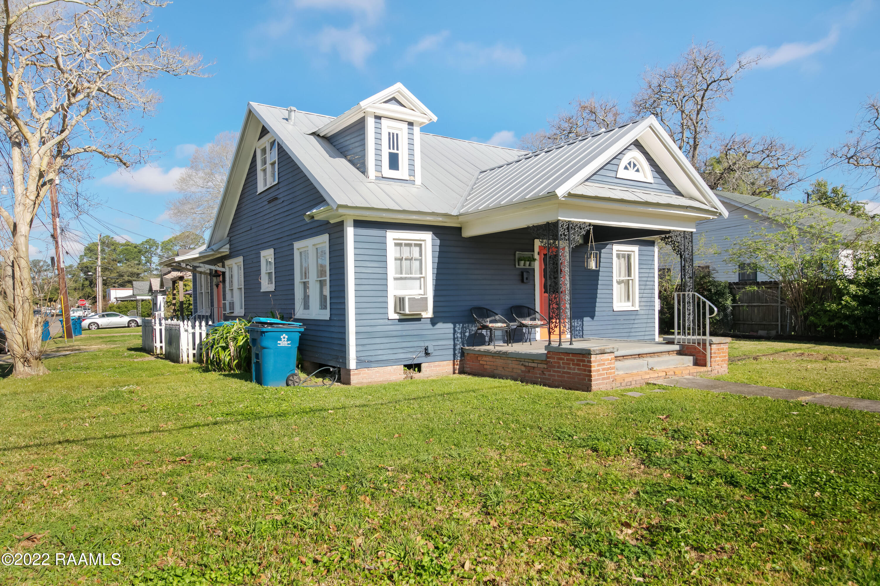 316 Harding Street Lafayette, LA 70501 - Photo 2 of 32 1Y1A9480