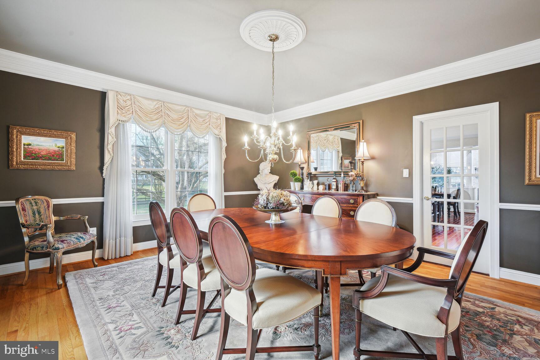10 Maplecrest Court Potomac, MD 20854 - Photo 29 of 73 Dining Room