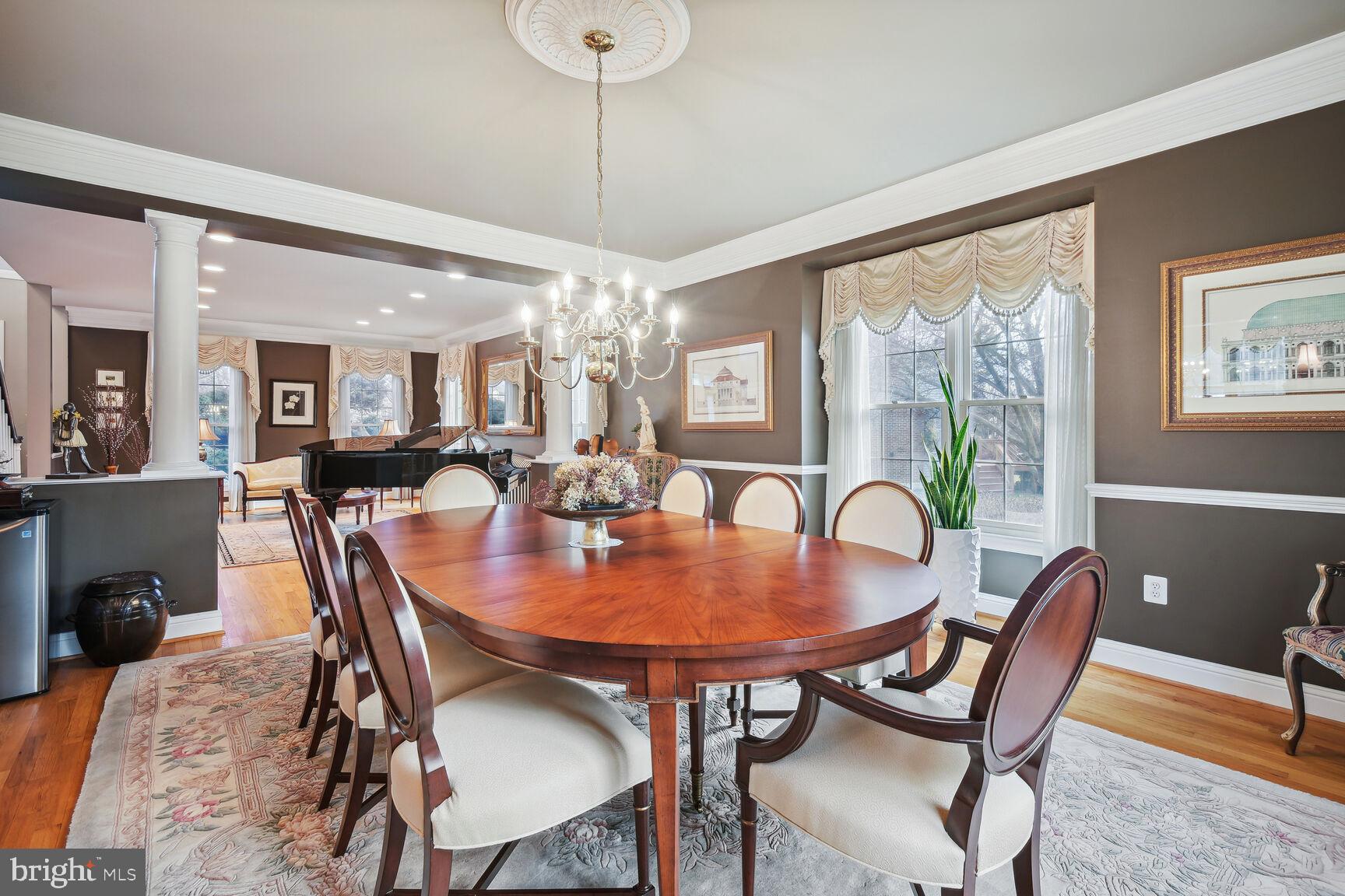 10 Maplecrest Court Potomac, MD 20854 - Photo 30 of 73 Dining Room