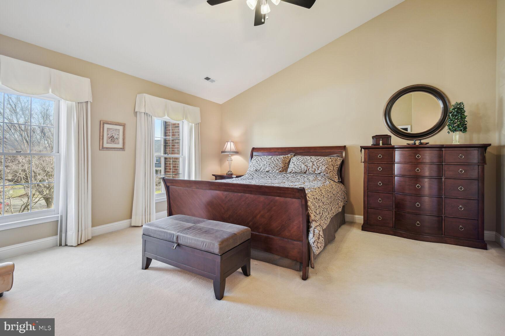 10 Maplecrest Court Potomac, MD 20854 - Photo 36 of 73 Primary Bedroom