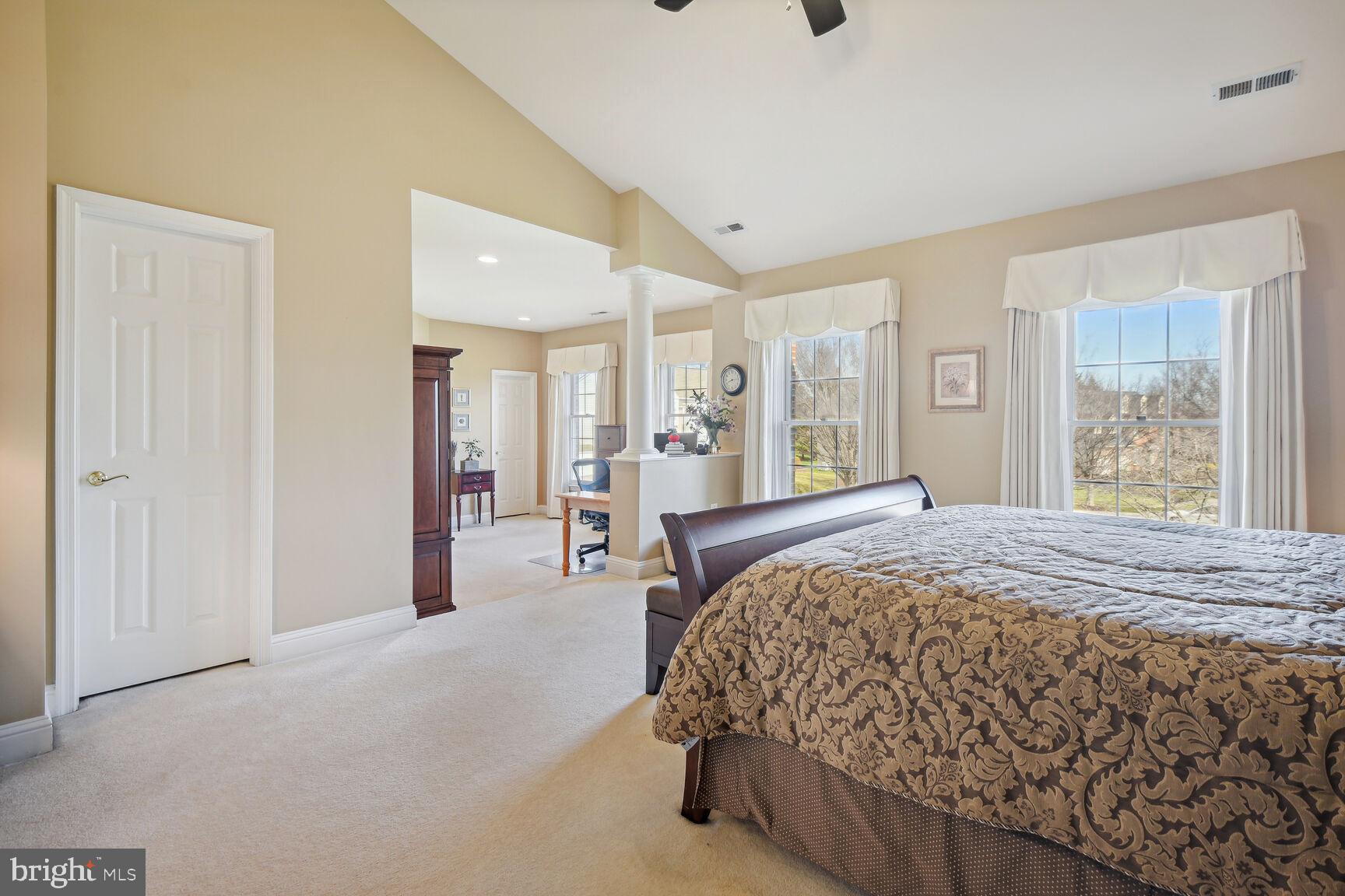 10 Maplecrest Court Potomac, MD 20854 - Photo 37 of 73 Primary Bedroom