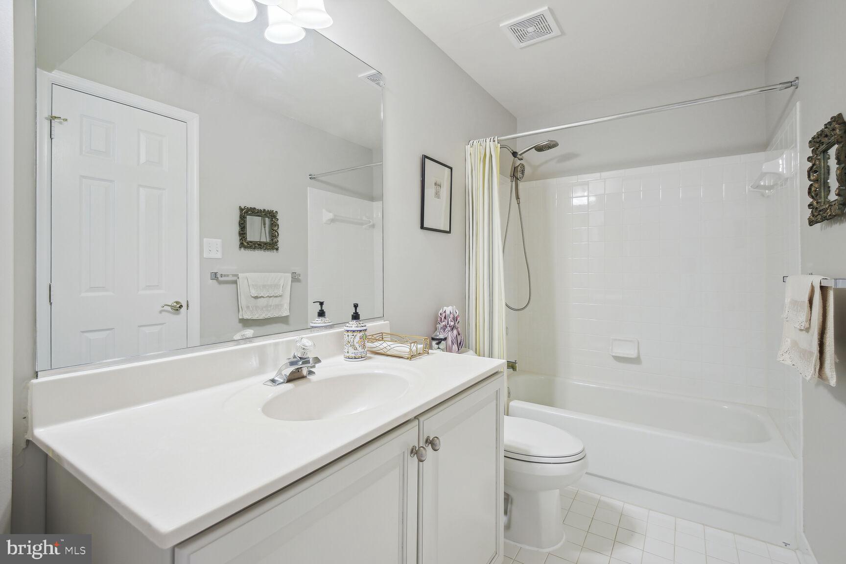 10 Maplecrest Court Potomac, MD 20854 - Photo 60 of 73 Bath 4