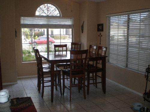 533 West St John Road Phoenix, AZ 85023 - Photo 9 of 23 Dining 2