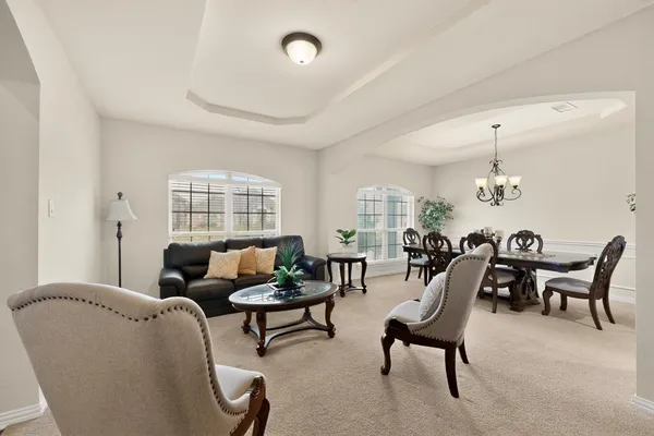 $585,000 | 1515 Spring Hill Drive, Cedar Hill, TX 75104