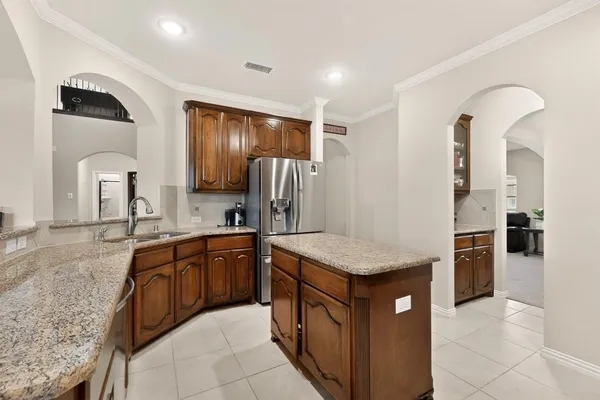 $585,000 | 1515 Spring Hill Drive, Cedar Hill, TX 75104
