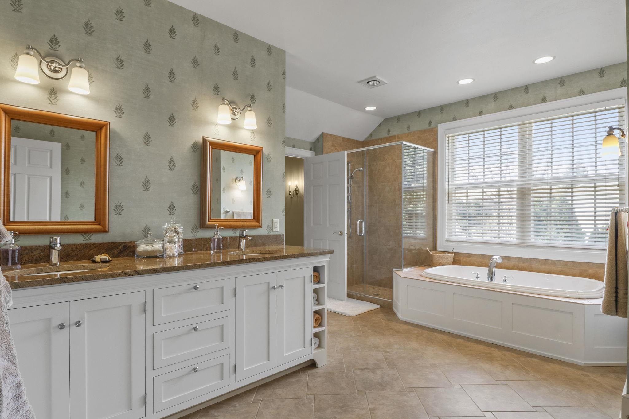 6419 Stonefield Road Middleton, WI 53562 - Photo 23 of 48