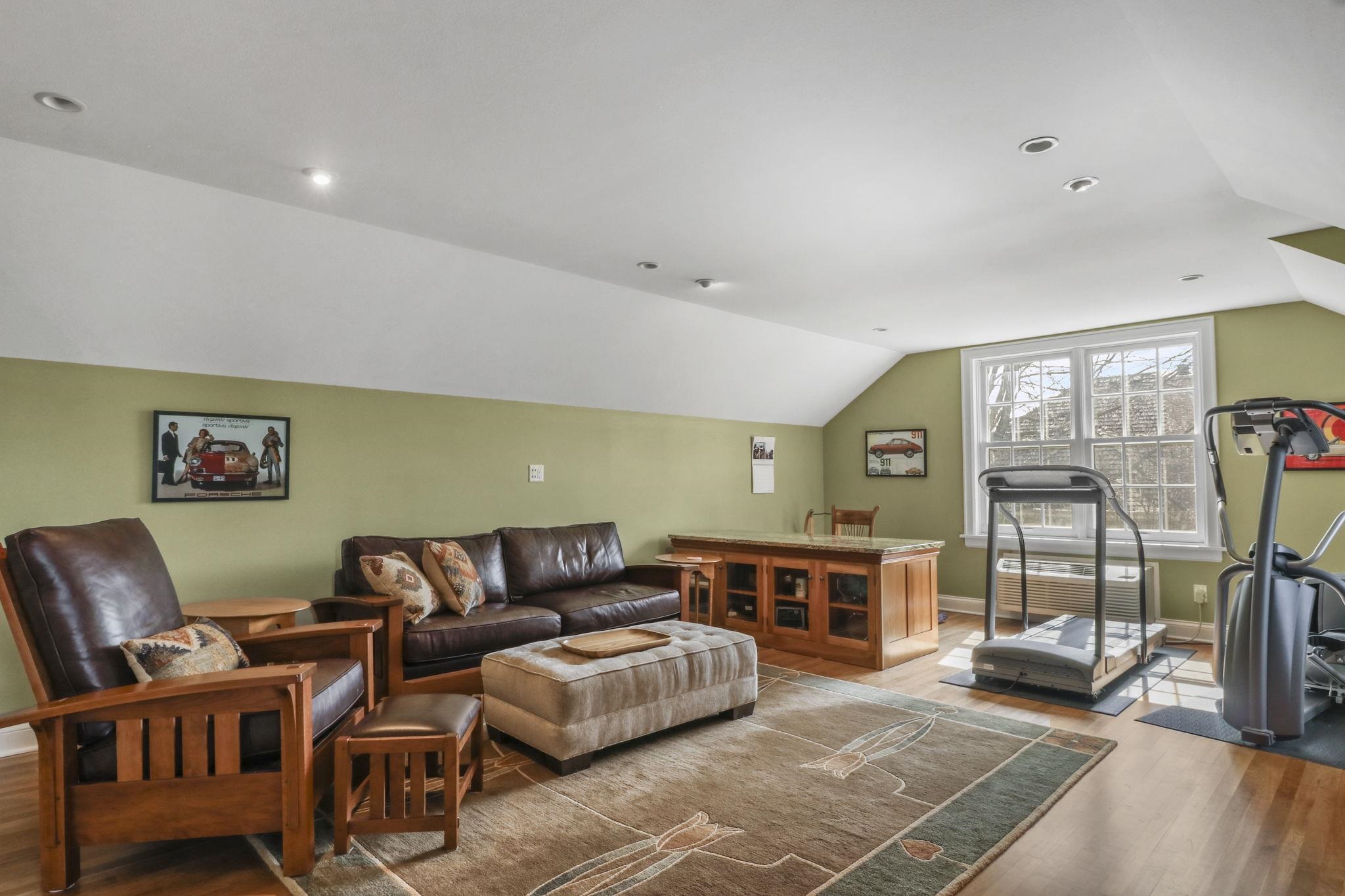 6419 Stonefield Road Middleton, WI 53562 - Photo 34 of 48