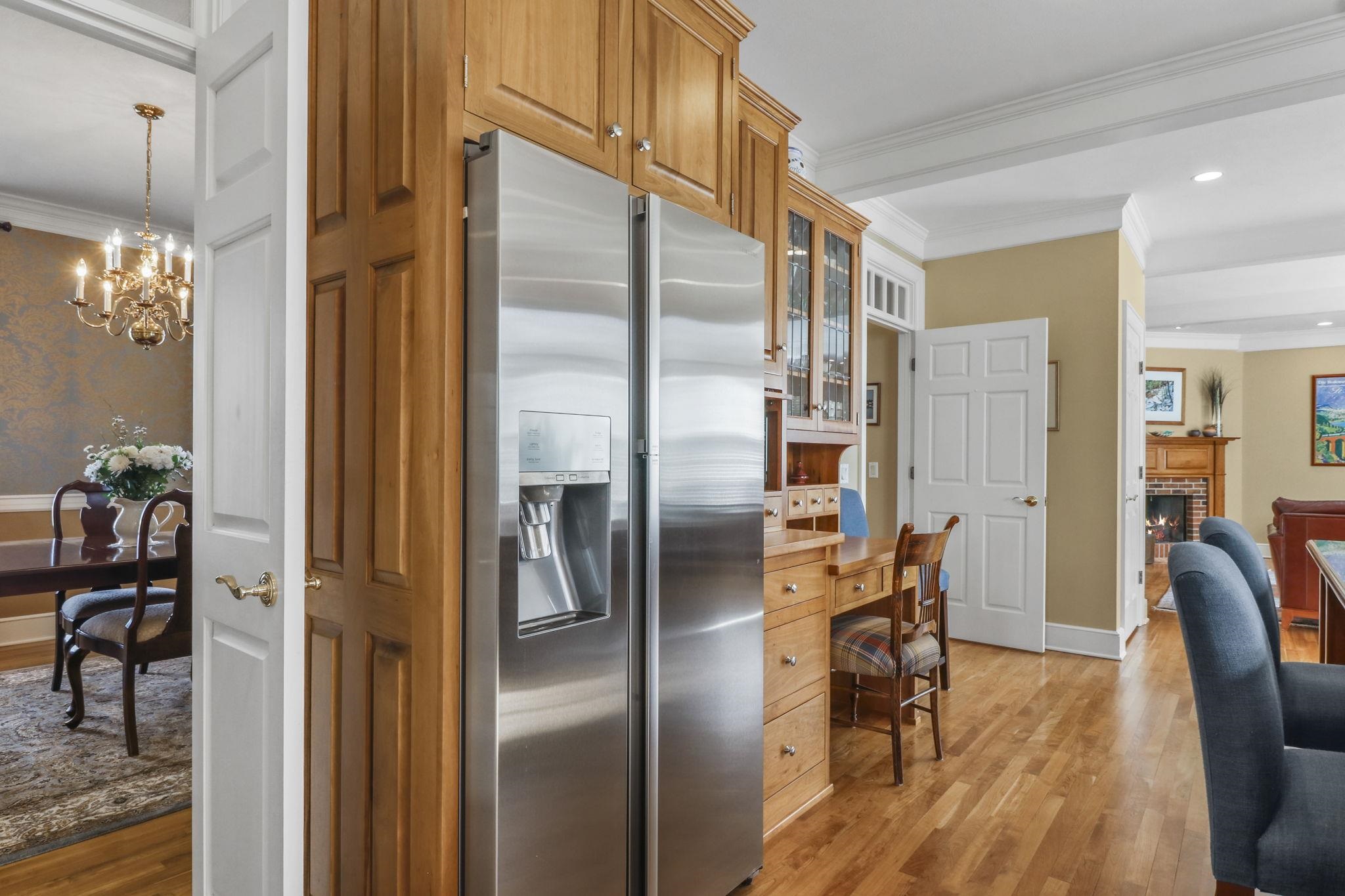 6419 Stonefield Road Middleton, WI 53562 - Photo 10 of 48