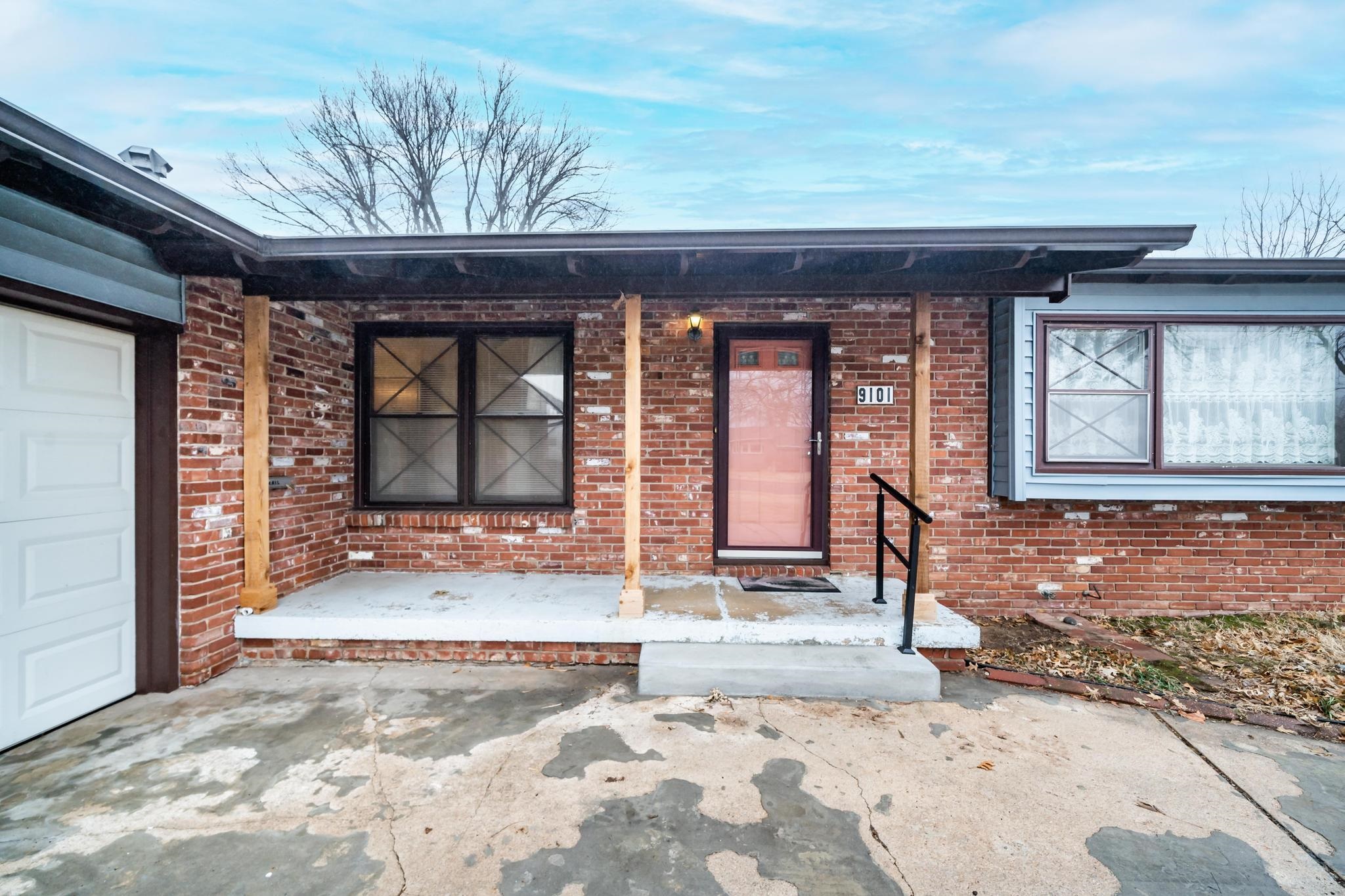 9101 West Delano Street Wichita, KS 67212 - Photo 5 of 31