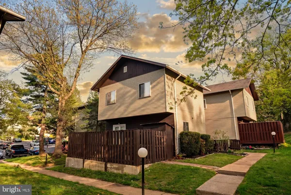 $350,000 | 22 Benji Court, Unit 132, Gaithersburg, MD 20877