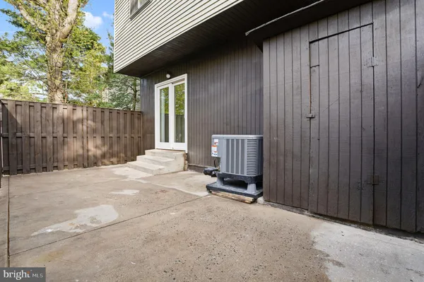 $350,000 | 22 Benji Court, Unit 132, Gaithersburg, MD 20877