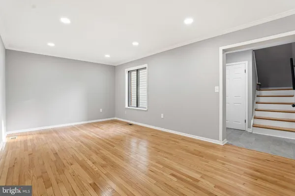 $350,000 | 22 Benji Court, Unit 132, Gaithersburg, MD 20877