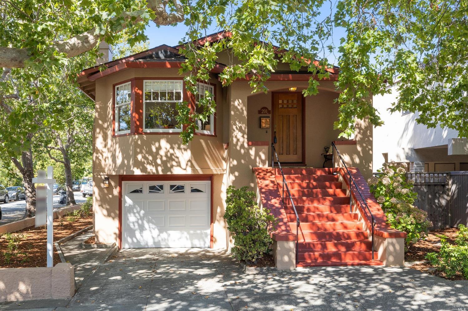 a view of house with a outdoor space