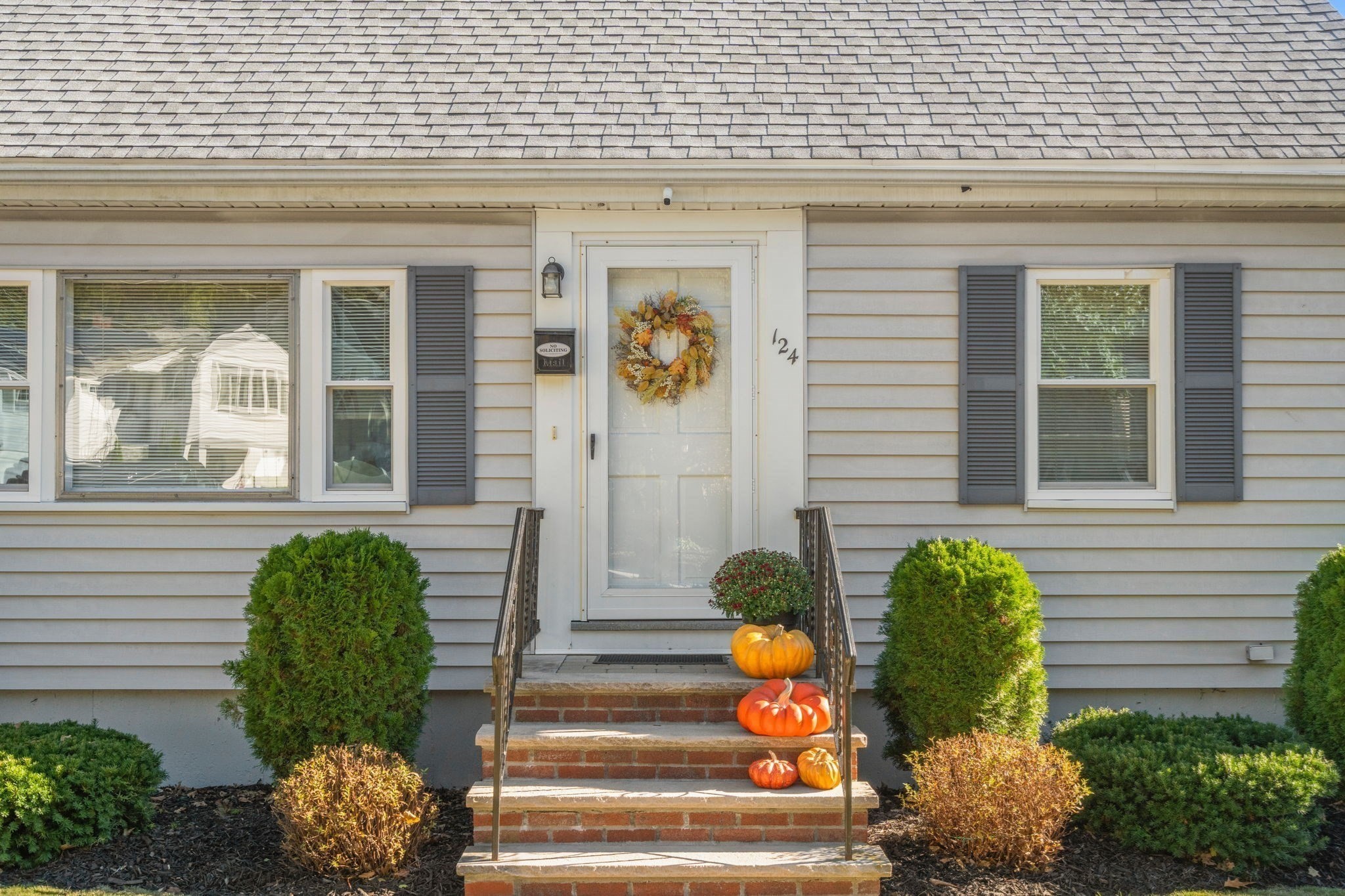 124 Windham Road Boston, MA 02136 - Photo 3 of 40 Gallery Image 3