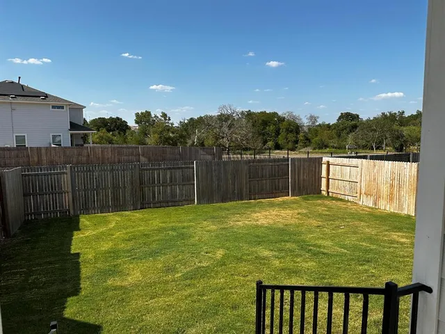 $2,450 | 109 Riverhill Drive, Georgetown, TX 78628