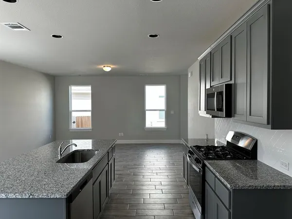 $2,167 | 109 Riverhill Drive, Georgetown, TX 78628