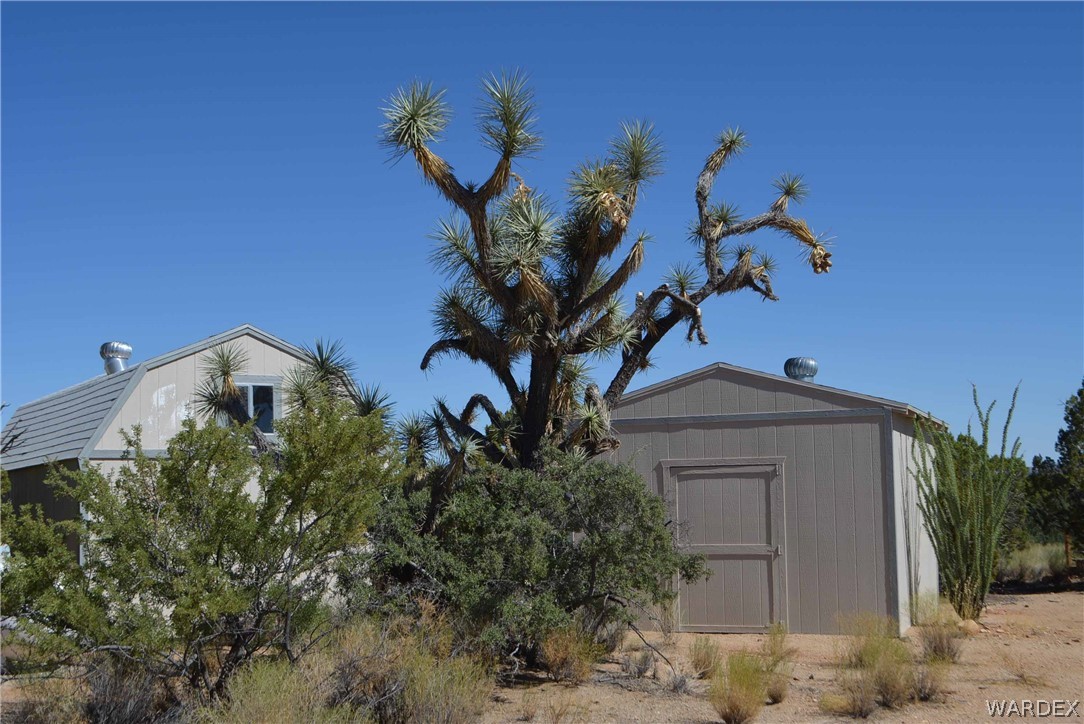 19630 South Wagon Trail Road Yucca, AZ 86438 - Photo 11 of 34 Gallery Image 11