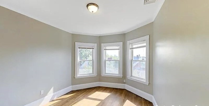 17 Ashley Street, Unit 3 Boston, MA 02130 - Photo 4 of 9