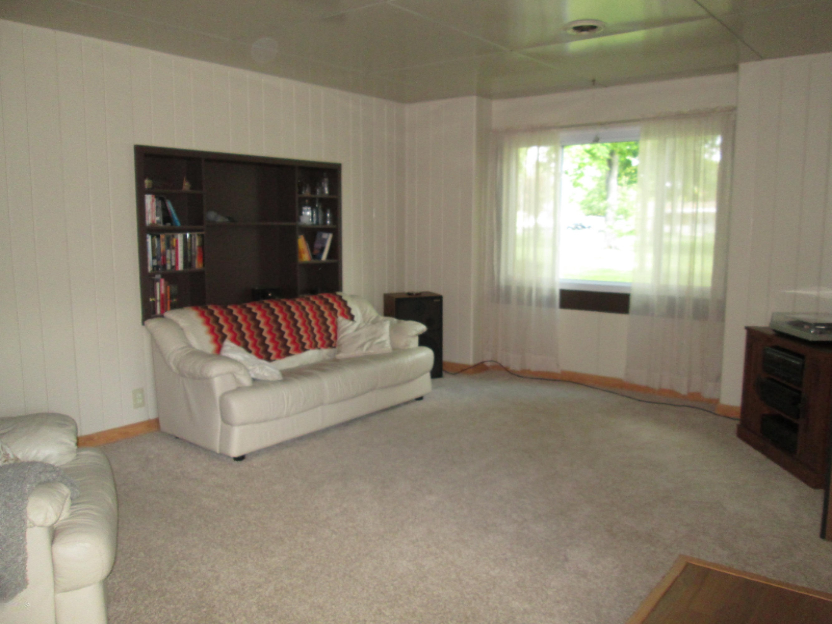 410 North Main Street Three Rivers, MI 49093 - Photo 4 of 24 410 N
