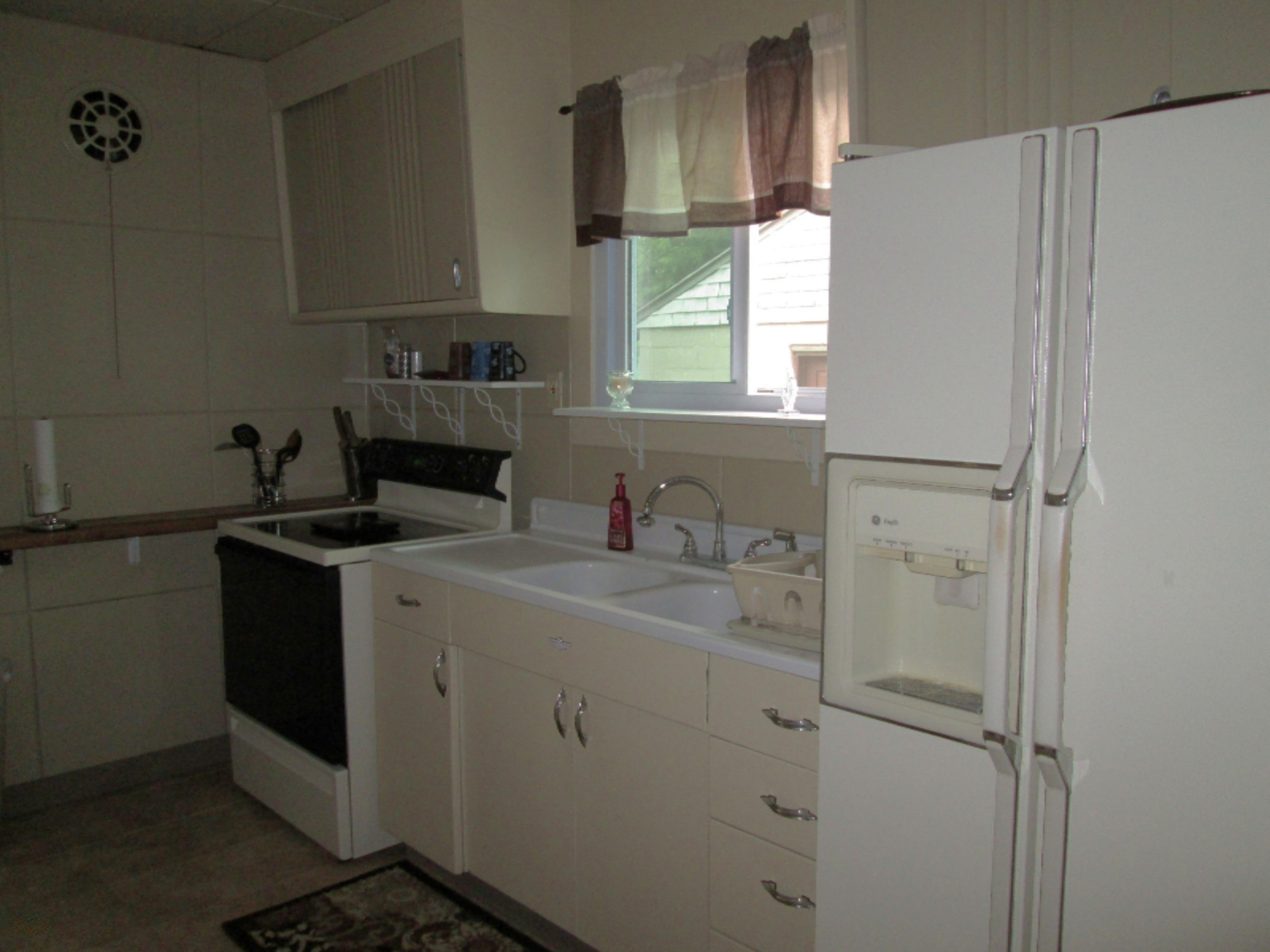 410 North Main Street Three Rivers, MI 49093 - Photo 9 of 24 410 N Main TR 038