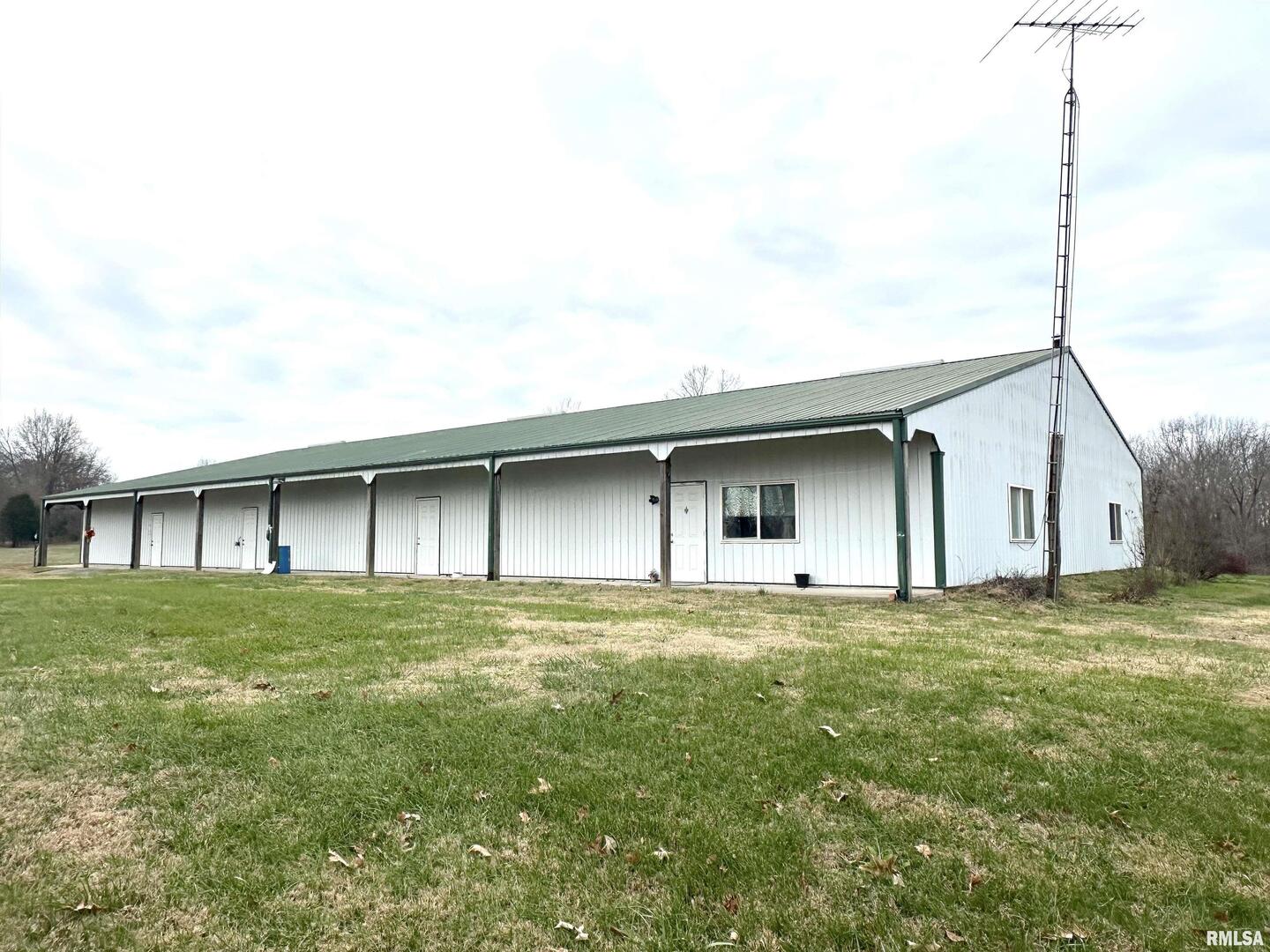 20 Mt Pisgah Road Buncombe, IL 62912 - Photo 4 of 8