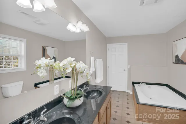 $468,000 | 10425 Idlewild Road, Matthews, NC 28105