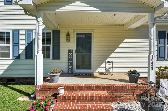 $468,000 | 10425 Idlewild Road, Matthews, NC 28105