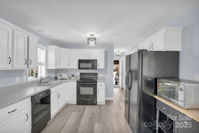 $468,000 | 10425 Idlewild Road, Matthews, NC 28105