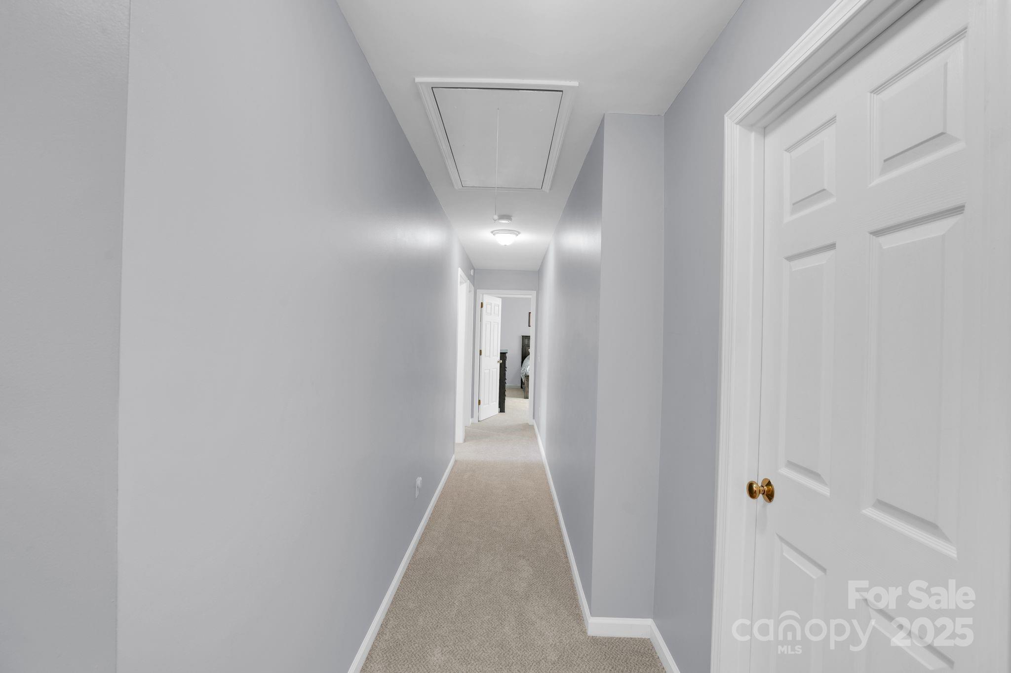 10425 Idlewild Road Matthews, NC 28105 - Photo 7 of 23 a view of a hallway