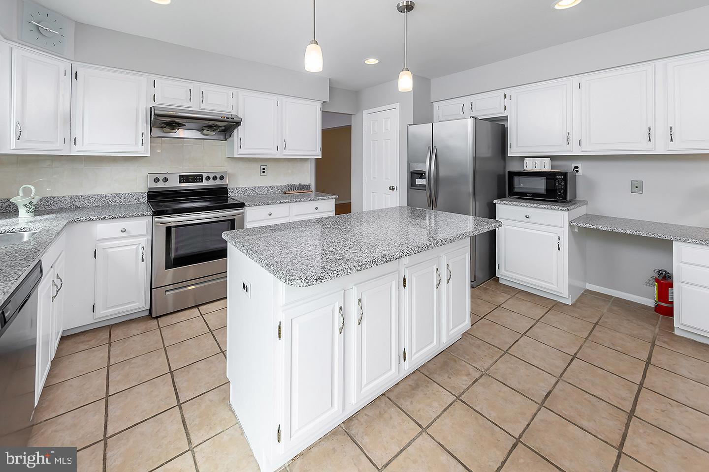 6 Abinger Lane Cherry Hill, NJ 08003 - Photo 10 of 26