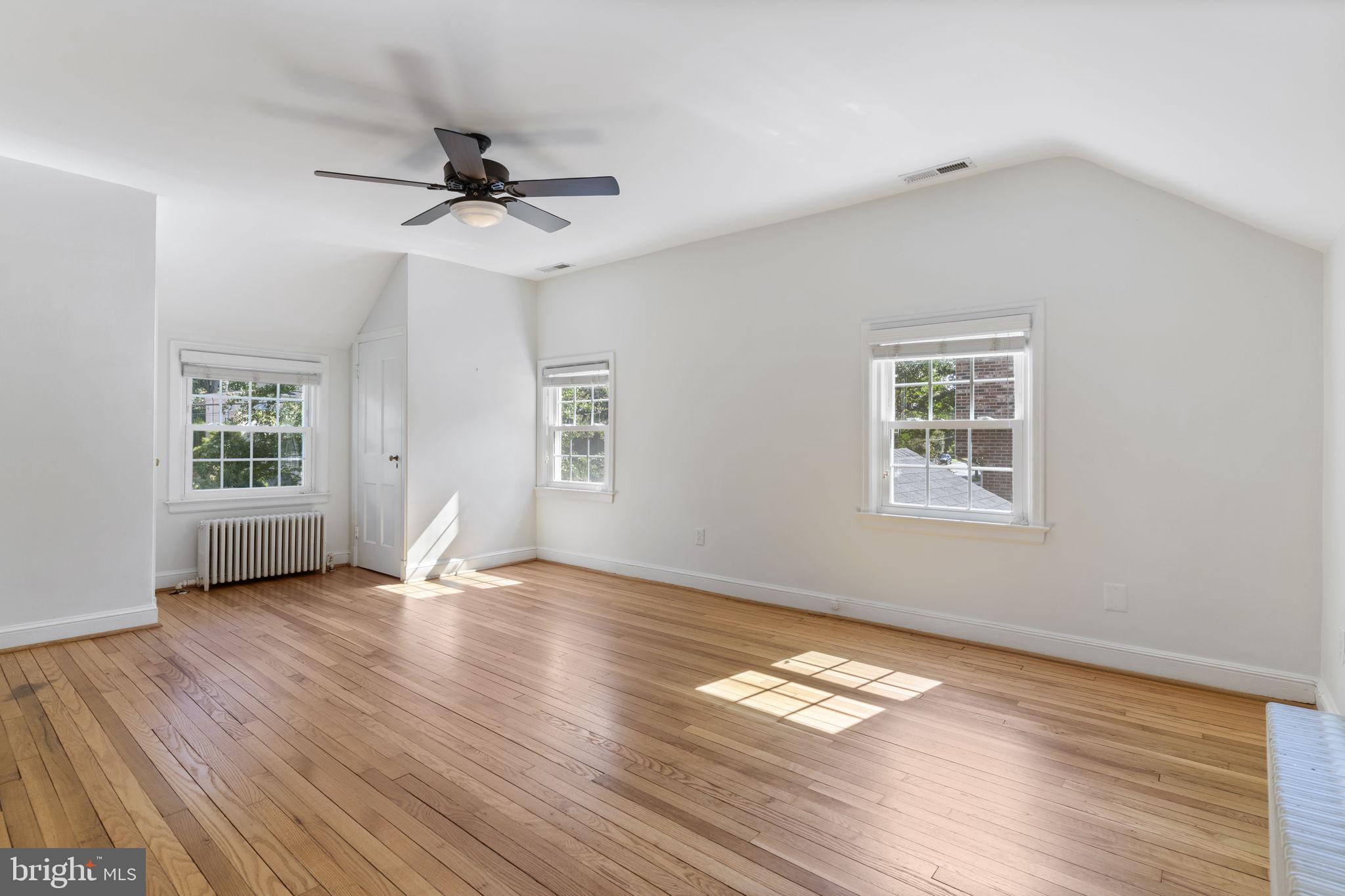 3114 Russell Road Alexandria, VA 22305 - Photo 48 of 57 Gallery Image 48