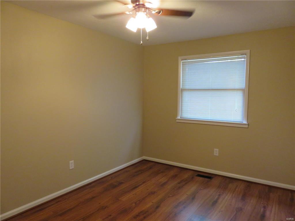 607 Brown Road Brighton, IL 62012 - Photo 18 of 27