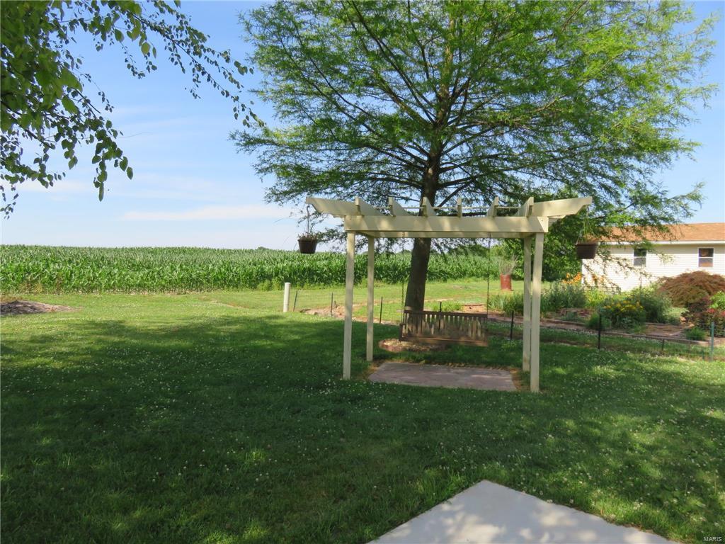 607 Brown Road Brighton, IL 62012 - Photo 21 of 27