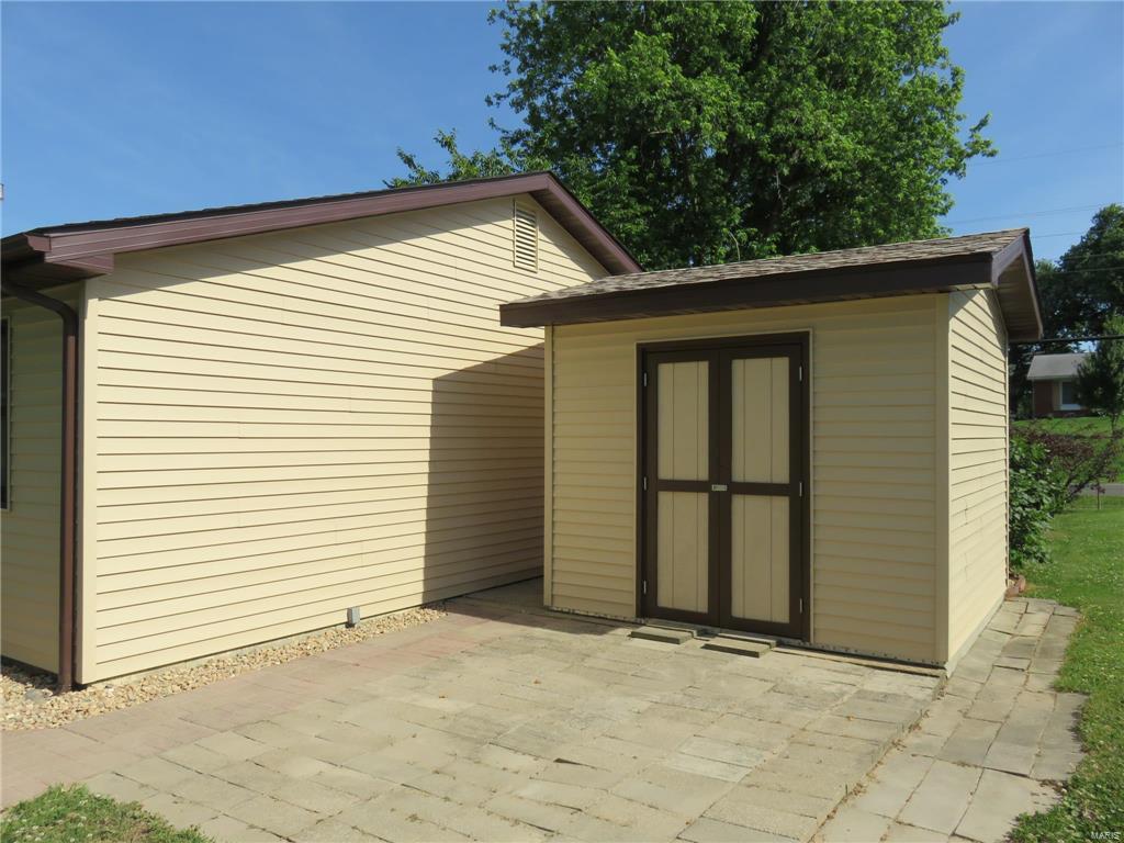 607 Brown Road Brighton, IL 62012 - Photo 25 of 27